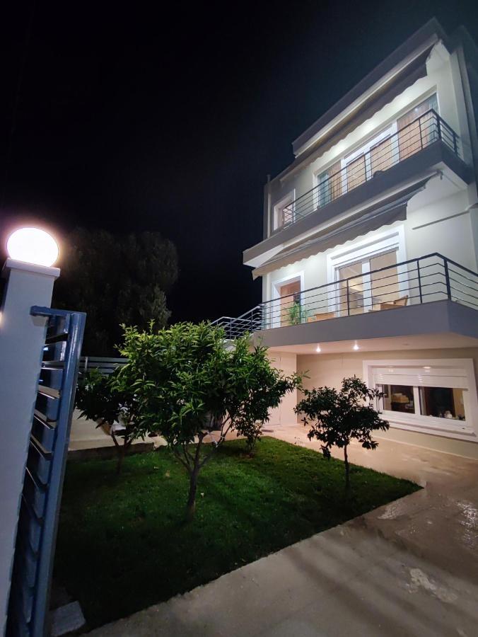 The Bright House A Two-Storey Maisonette In Loutraki Εξωτερικό φωτογραφία