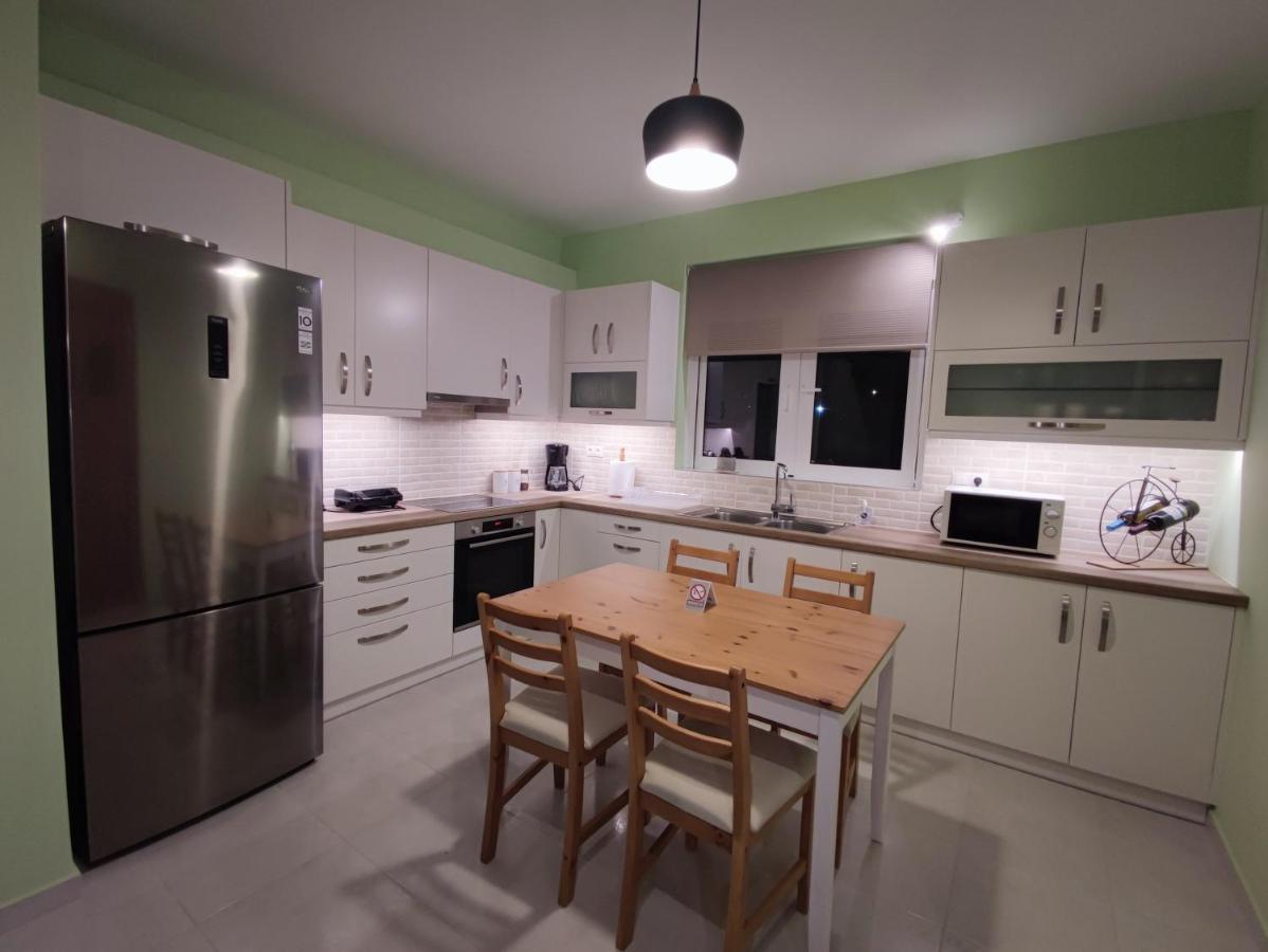 The Bright House A Two-Storey Maisonette In Loutraki Εξωτερικό φωτογραφία